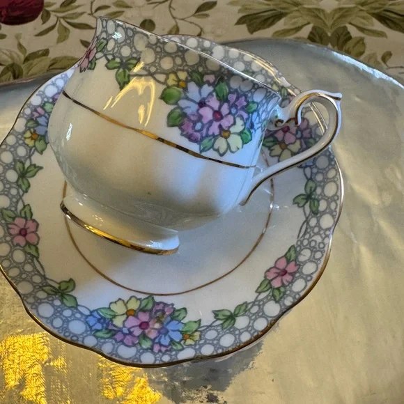 Royal Albert Crown China Teacup and Saucer - Picture 4 of 7